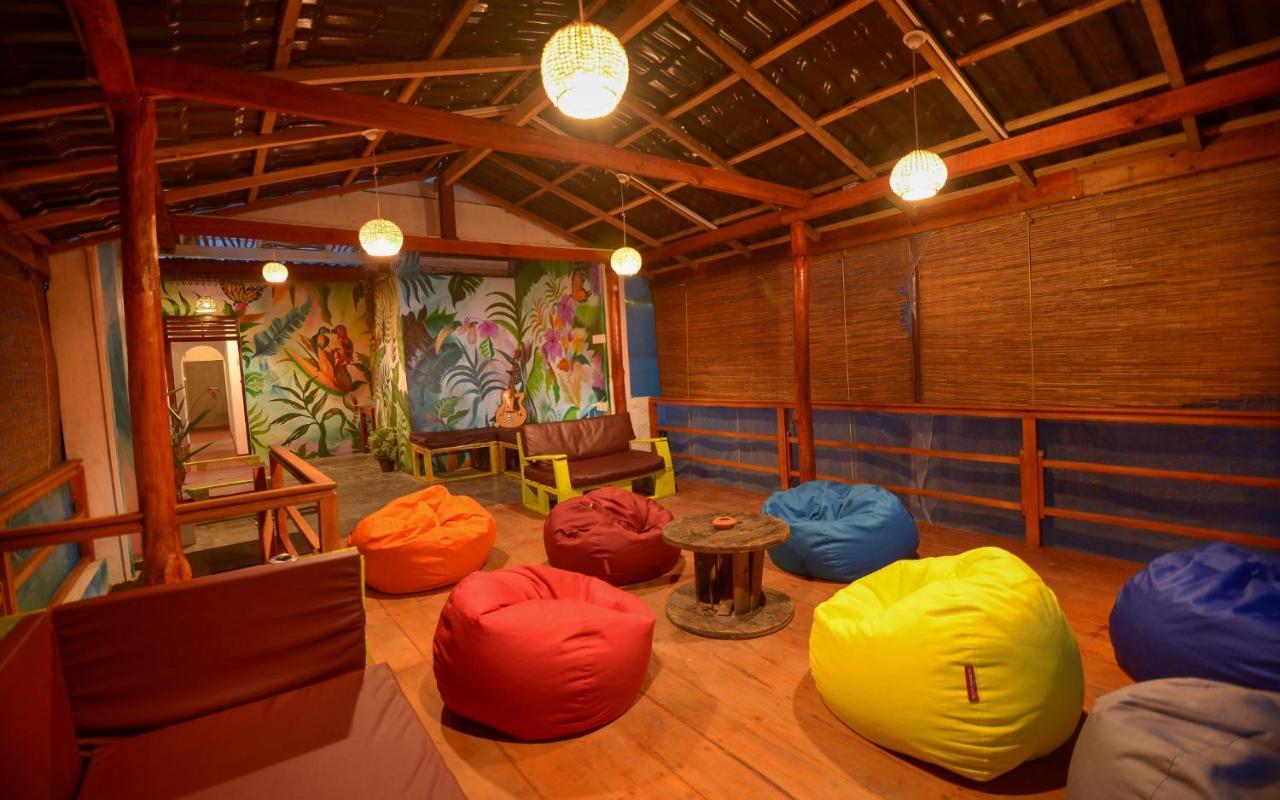 Hotel Palm Leaf Surf Cafe Galle Exterior foto